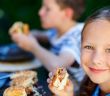 Experten kritisieren Gesetzesentwurf zum Kinder-Lebensmittel-Werbegesetz als verfassungs- und (Foto: AdobeStock - BlueOrange Studio 94871300)